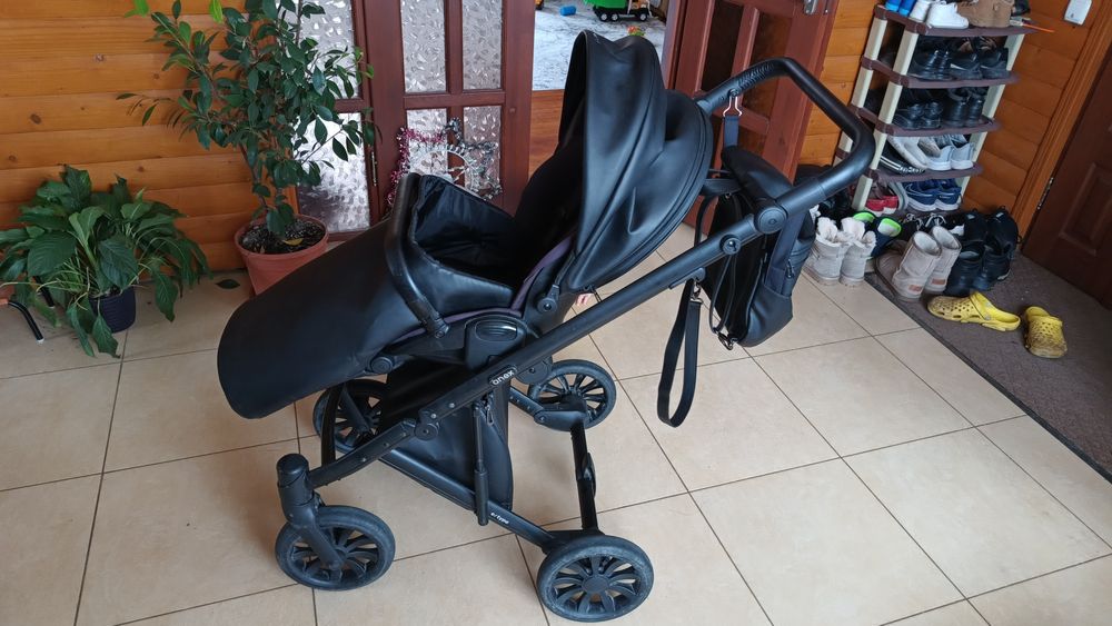 Продам коляску Anex e/type.