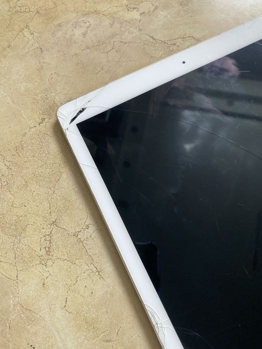 Планшет Apple iPad Pro 12.9’ A1584