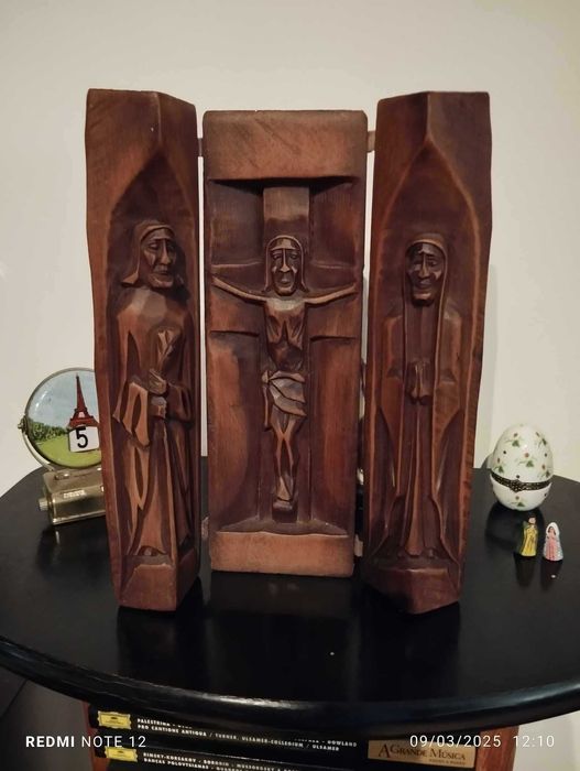 Antigo oratório tríplice de viagem - peça rara