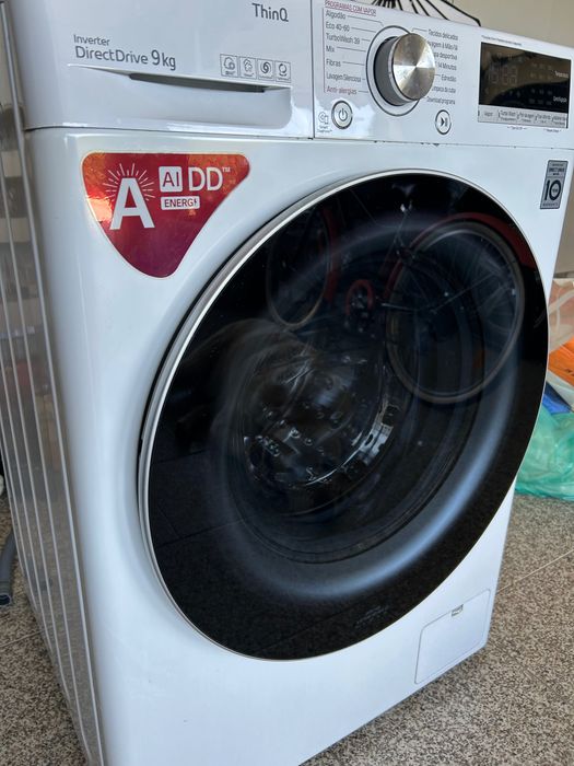 Máquina de lavar roupa LG 9Kg