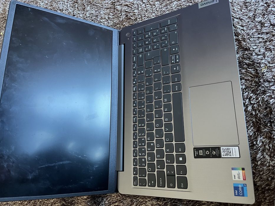 Lenovo Ideapad3 (15”)