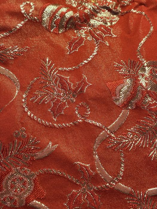 Toalha Natal vermelha e dourada marca brasileira Karsten