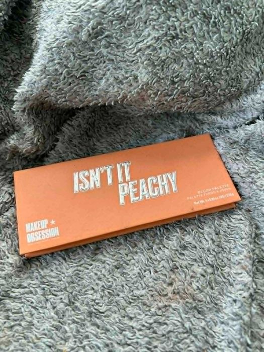 Paletka róży Makeup Obsession Isn't it Peachy