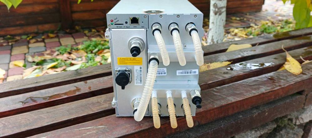 Майнер Bitmain Antminer S21XP HYDRO 473Th 8360$ Наявність + Сервіс
