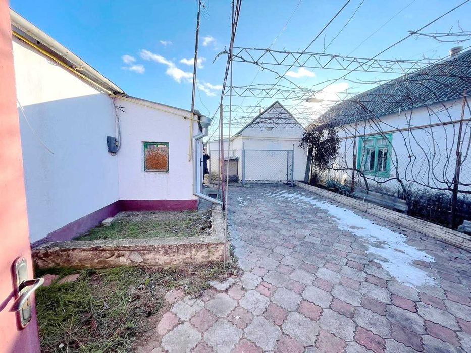 Продаж будинку з усіма зручностями в Корабельному районі.