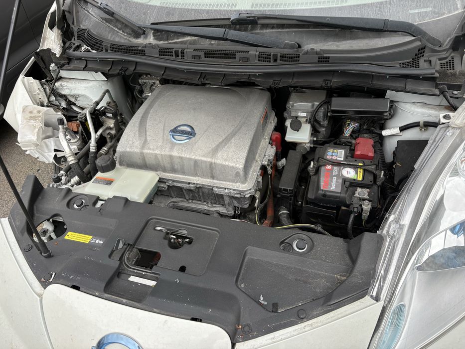 Salvado Nissan Leaf 24 kWh (9 barras)