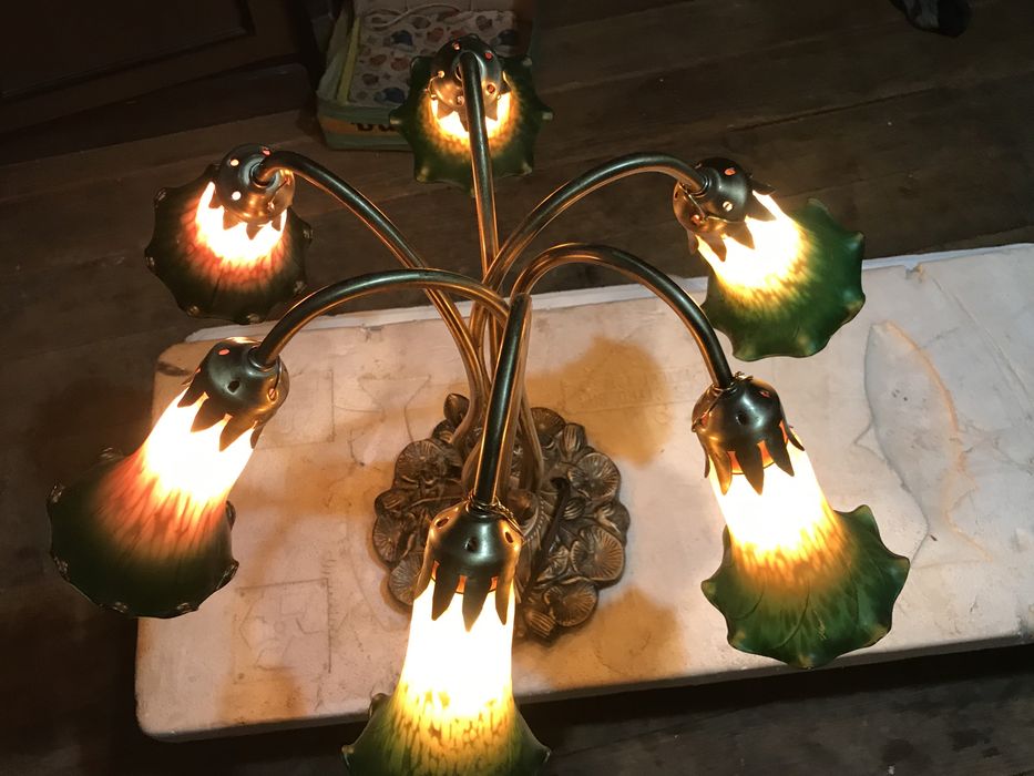 Лампа -тюльпан.Настольная. Старинная.