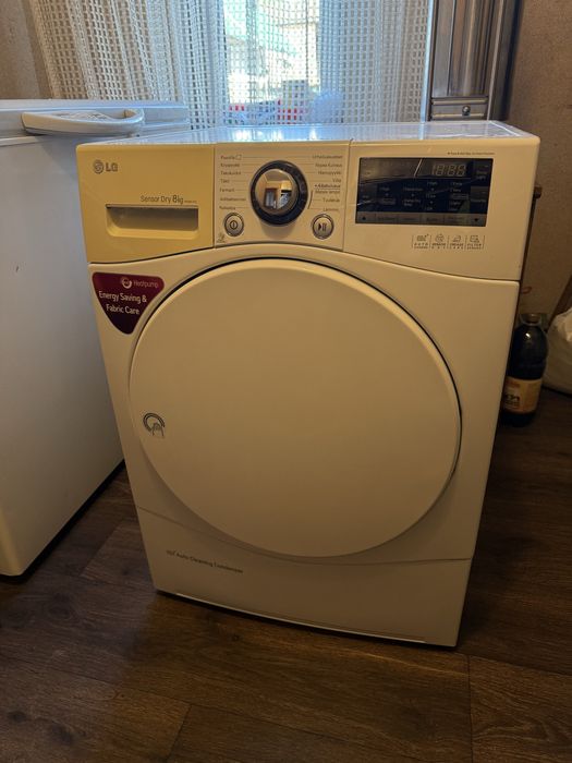 Сушильна машина LG 8 кг Heat Pump (компресорна) Sensor Dry