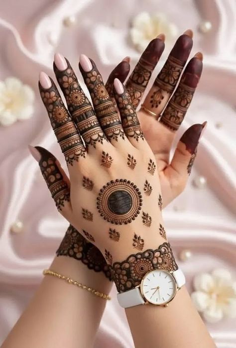 Henna design service