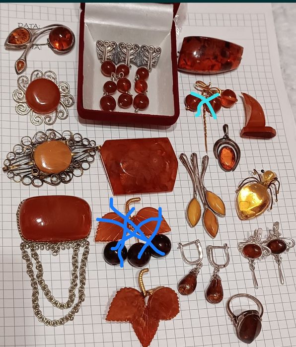 Янтарные  винтажные украшения