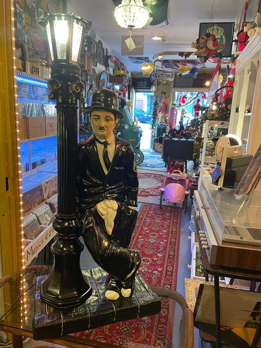 Figura Decorativa - Charles Chaplin