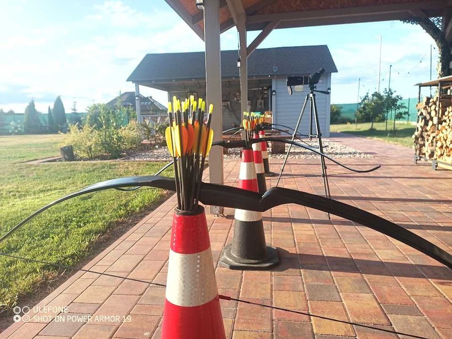 Urodziny, ognisko, strzelanie z łuku