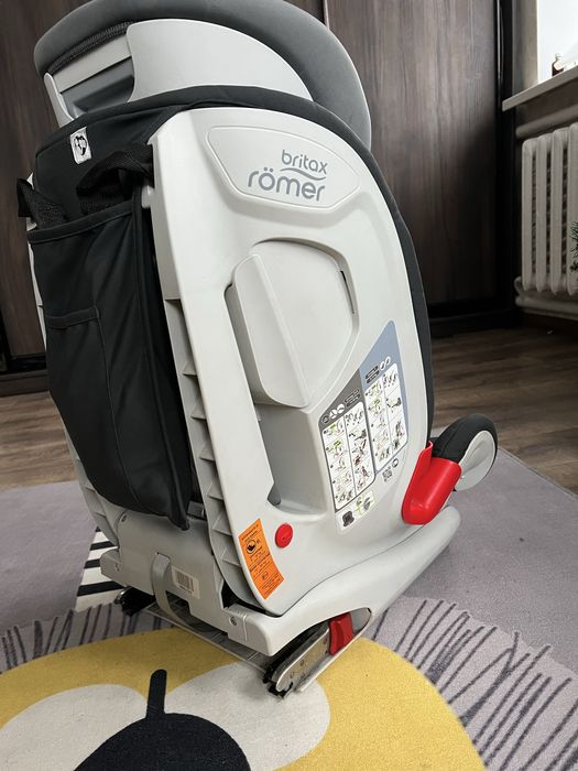 Автокрісло britax romer