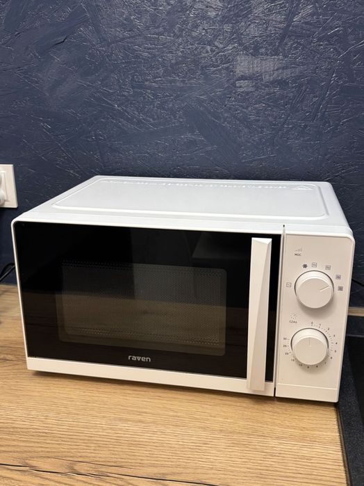 Mikrofalówka Raven