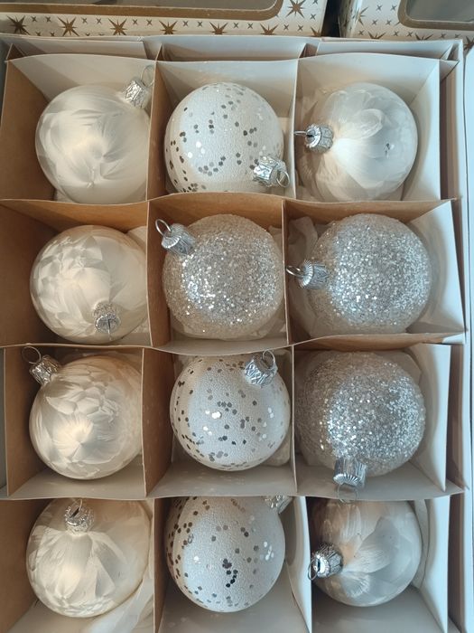 Bombki szklane białe i srebrne