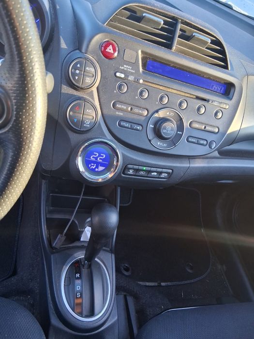 Honda Jazz Hybrid 1.3 Elegance – Unikalny Niski Przebieg 100 tyś km