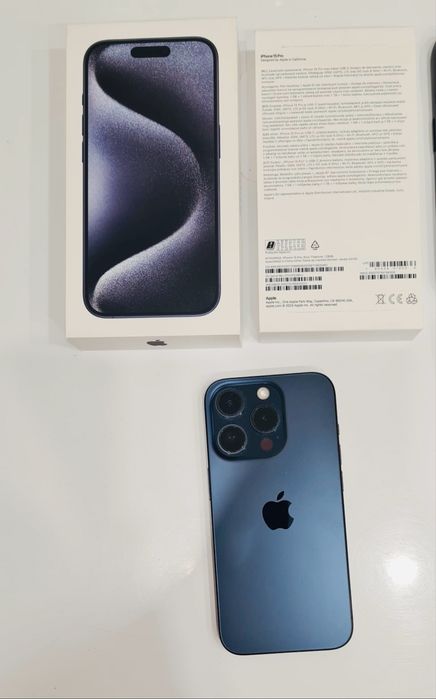 iPhone 15 Pro 128GB Blue Titanium – bardzo dobry stan + 5 etui