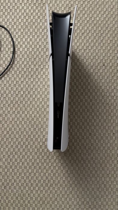 Ps5 slim 1tb + dois comandos
