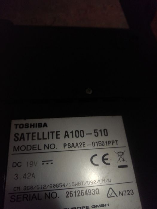 Computador Toshiba Satélite avariado