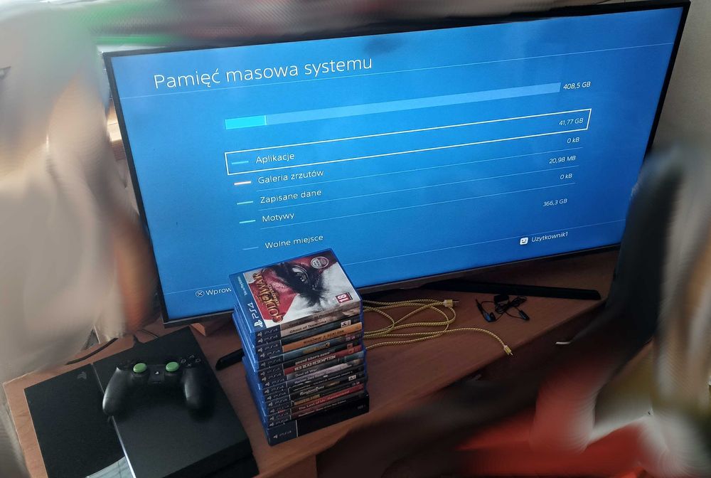 Konsola Sony Playstation 4 (zestaw)
