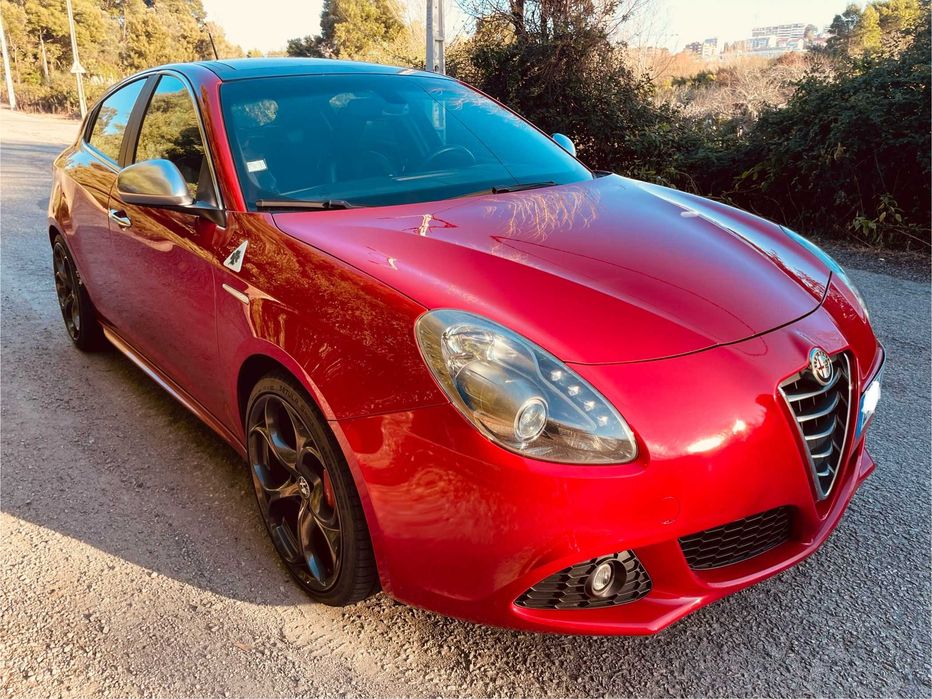 Alfa Romeo Giulietta QV 1750 TBi apenas 67000km (Quadrifoglio Verde)