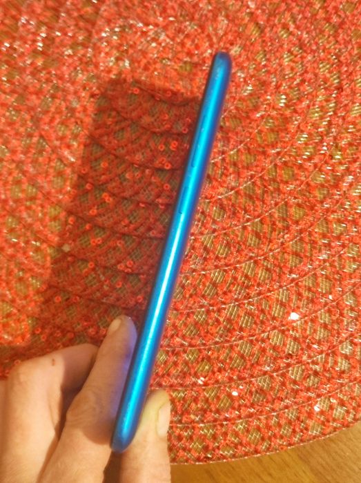 Продам телефон samsung m11