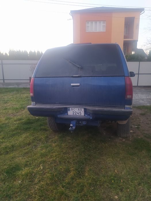 Продам GMC Yukon 5.7L