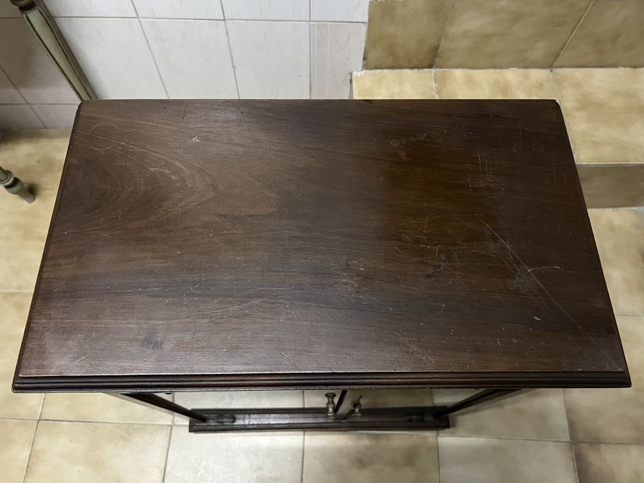 Movel antigo bom estado