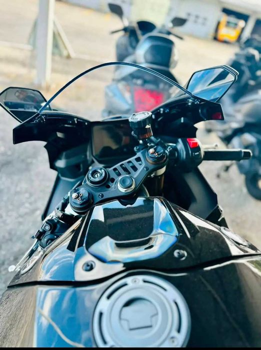 Yamaha R9 YZF-R9
