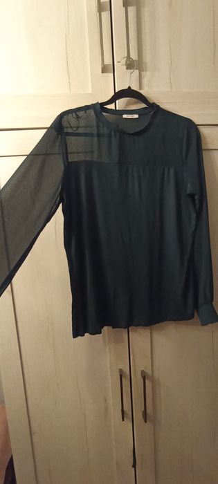 Bluzka z tiulem, szmaragdowa. Orsay. Używana