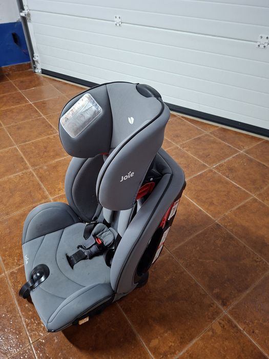 Cadeira auto em bom estado
