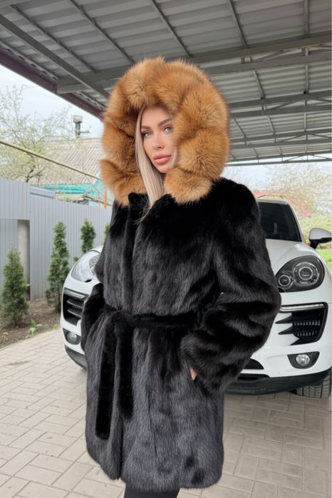 Шикарна норкова шуба , з капюшоном із хутра Соболя, є Олх доставка
