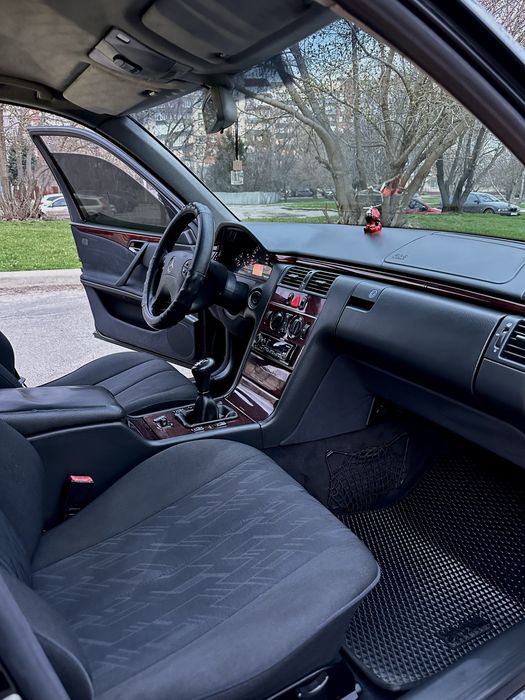 Mercedes-Benz W210 E270 CDI