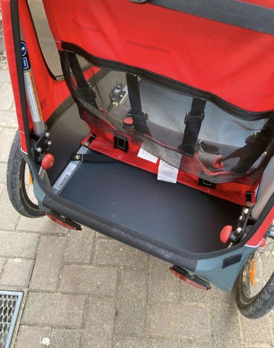 Przyczepka rowerowa Thule dla 2 dzieci.