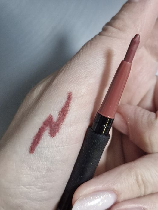 Олівець для губ Flormar,  стійкий