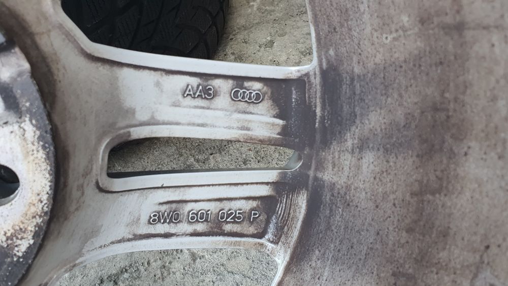 Audi A4 b8 b9 Alufelgi 17cali oryginały bdb