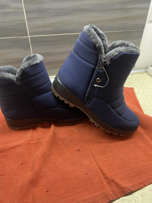 Sniegowce Granatowe rozm 40