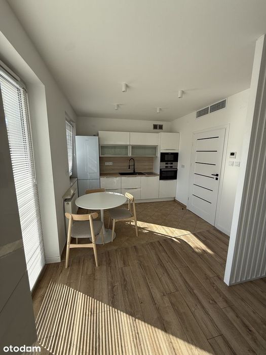 Bezpośrednio: Wykończone Premium z tarasem 33m², garażem i komórką