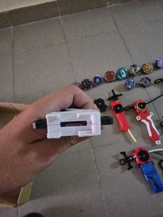 Волчик bayblade,бейблейд в хорошому стнаі