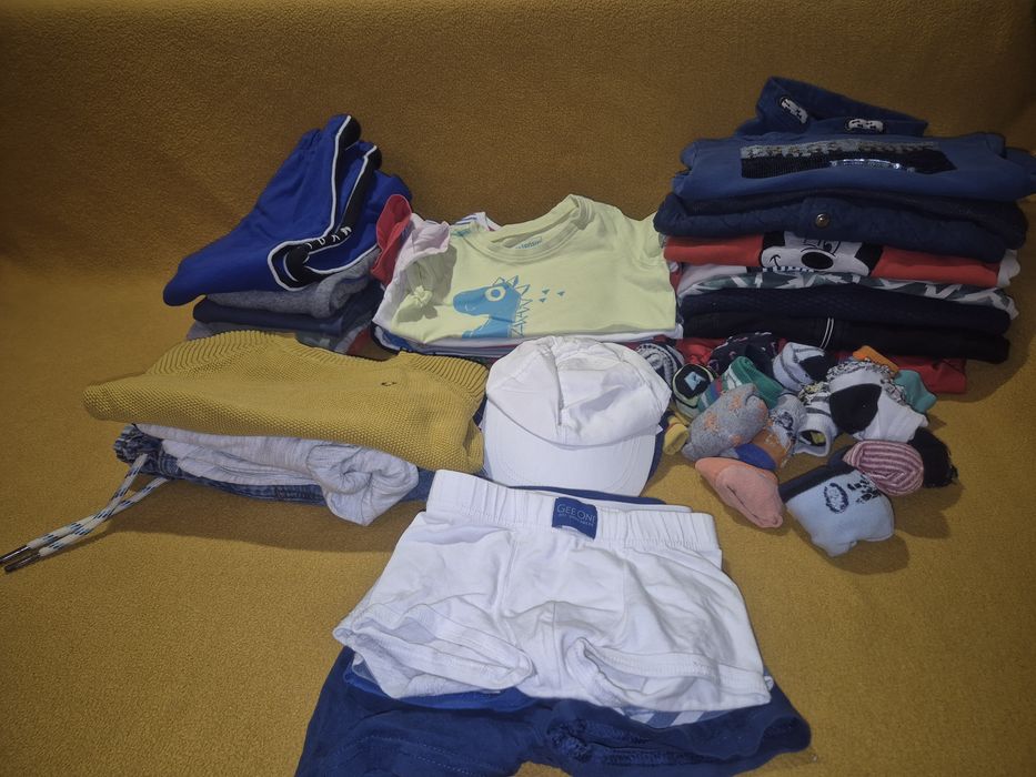 Ubranka dla chłopca r.92.