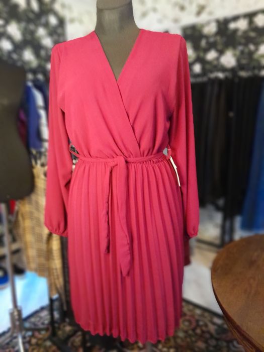 Плаття жіноче святкове