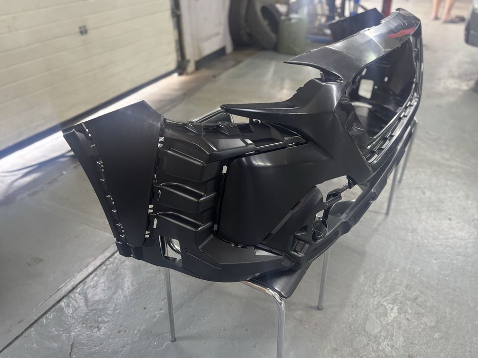 Бампер передній Subaru Outback 2023+