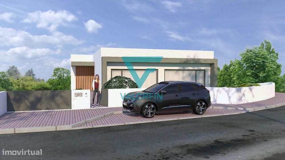Terreno c/ Projeto Aprovado p/ Moradia T4 Térrea - Carriço
