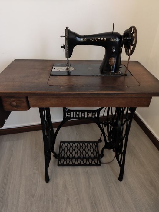 Máquina de costura Singer