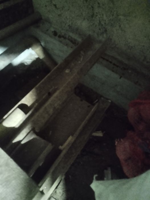 Швеллер 5/12 металічний