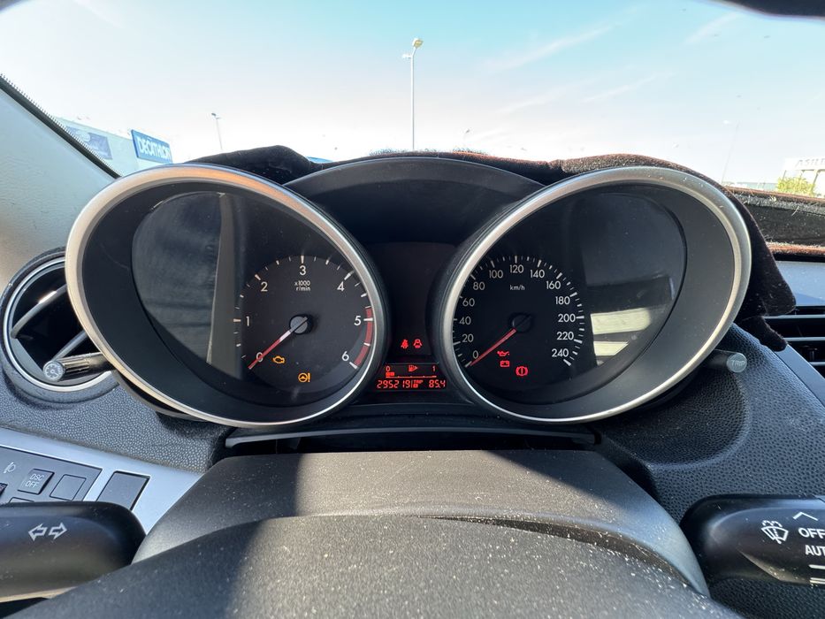 Mazda 3 1.6 executive