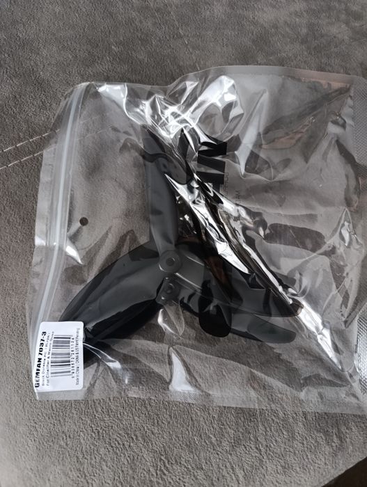 Продам   дрон FPV 7