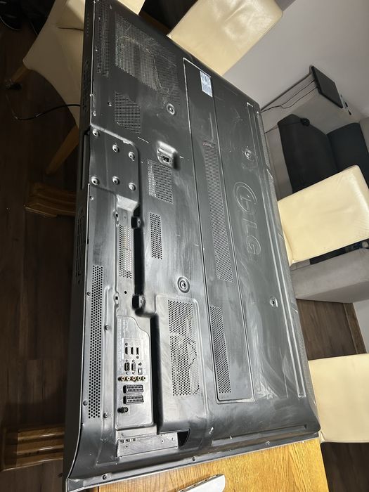 Telewizor 65/60 cali