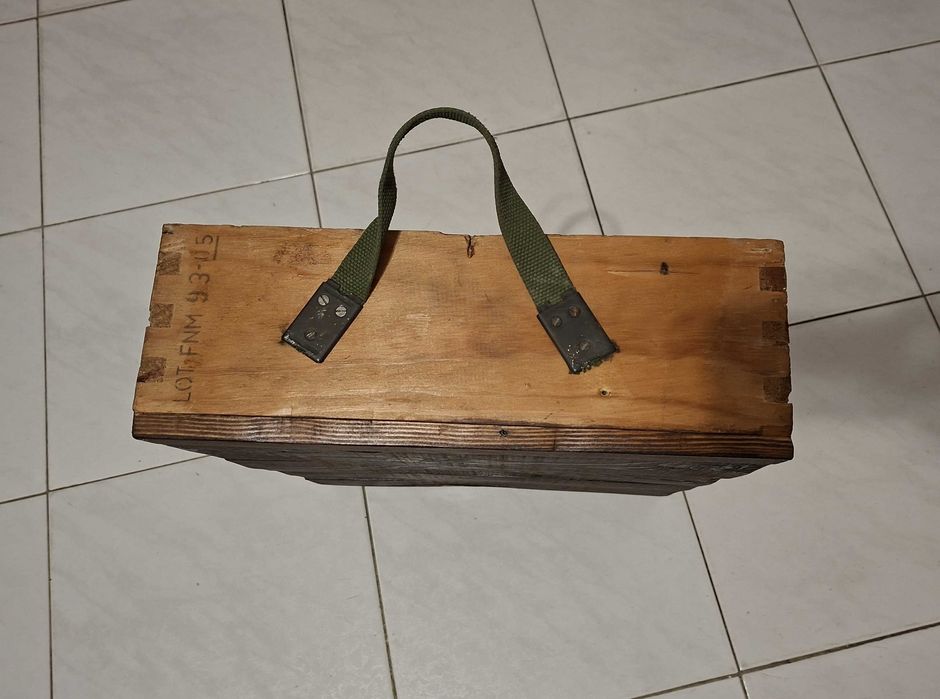 Caixa de munições militares de 7.62mm (G3), VAZIA, decorativa - 1993