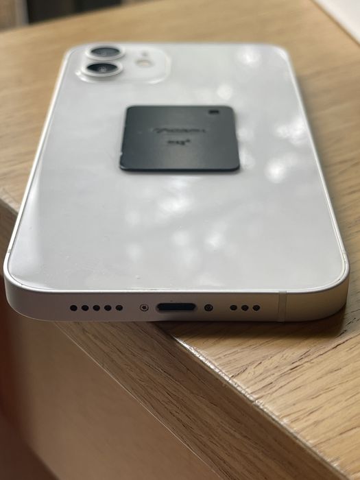 iPhone 12 64GB – Excelente Estado